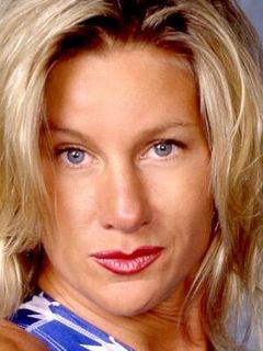 Дебра Мичели