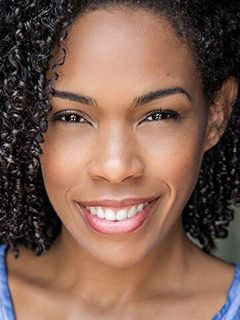 Анджела Льюис