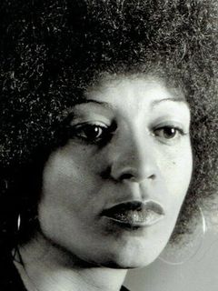 Анджела Дэвис