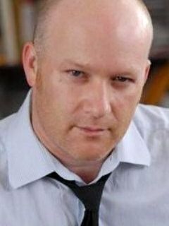 Крис Наулэнд