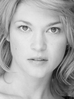 Никки Эйкокс