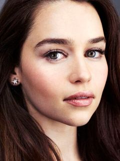 Эмилия Кларк