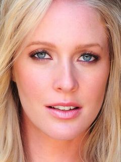 Эмили Фонда