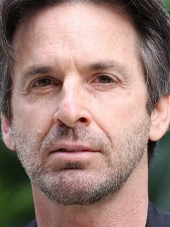 Роберт Кэрредин