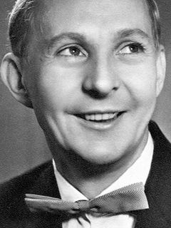 Борис Новиков