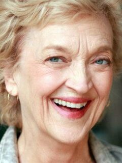 Нэнси Линехэн Чарльз