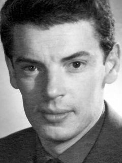 Михаил Волков