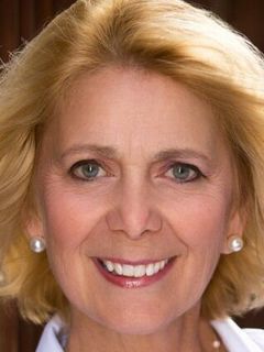 Лондон Холл