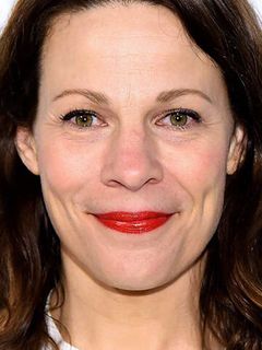 Лили Тейлор