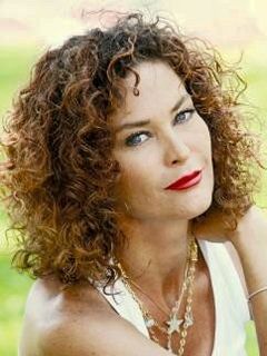 Ипек Тенолджай