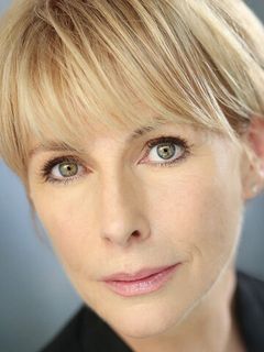 Лиз Робертсон