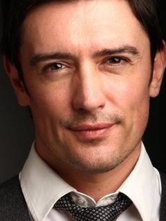 Адам Кроусделл