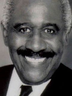 Роберт Дукуй