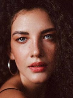 Анна Базаева