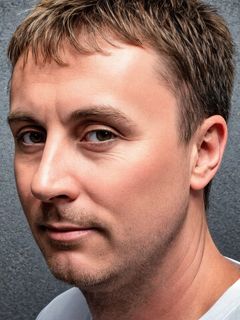 Артем Ларин