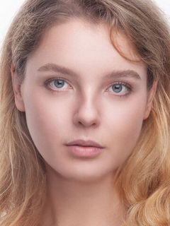 Алина Резвякова