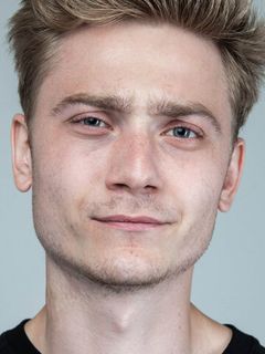 Дмитрий Новиков