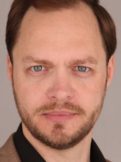 Александр Иванов