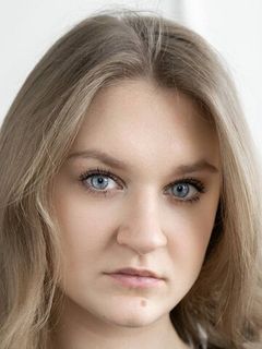 Алёна Коробова