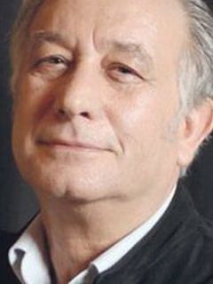 Симон Микаэль