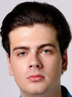 Максим Разуменко