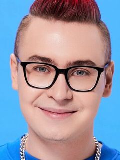 Влад Кобяков