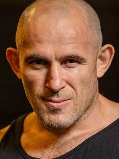 Алексей Олейник
