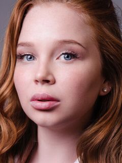 Эвелина Чехова