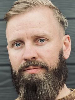 Юрий Тронин