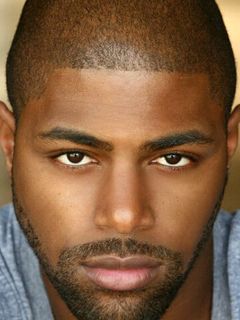 Девон Никсон