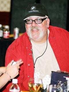 Дэниэл Кнауф