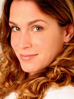 Ванесса Лоес