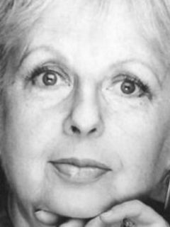 Эмэлин Лотз