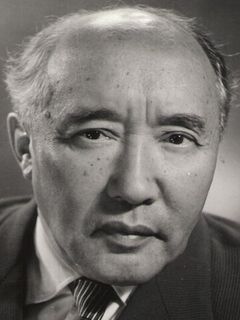 Мухтар Ауэзов