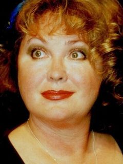 Надя Конвалинкова