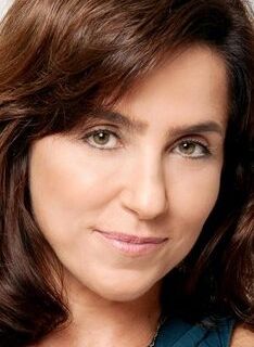 Моника Кури