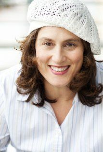 Вики Робертс