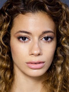 Анджелик Замбрана