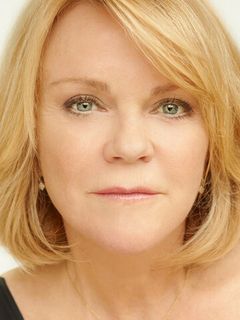 Стефани Фэраси