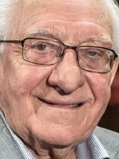 Густав Оплустил