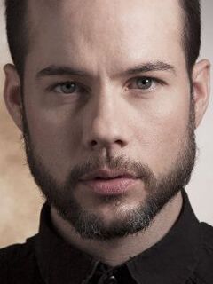 Адам Грин