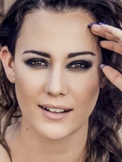 Джессика Энсти