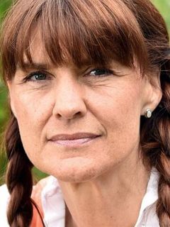 Корина Бинцер