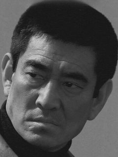 Кэн Такакура