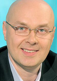 Юлиан Макаров