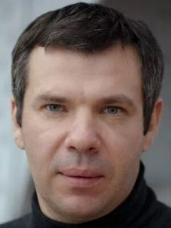 Максим Важов