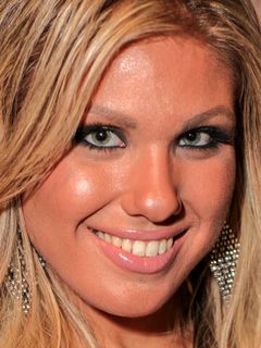 Обри Аддамс