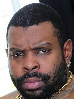 Рико Стронг