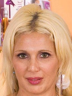 Кайла Капкейкс