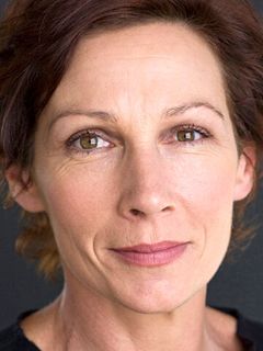 Элисон Брюс